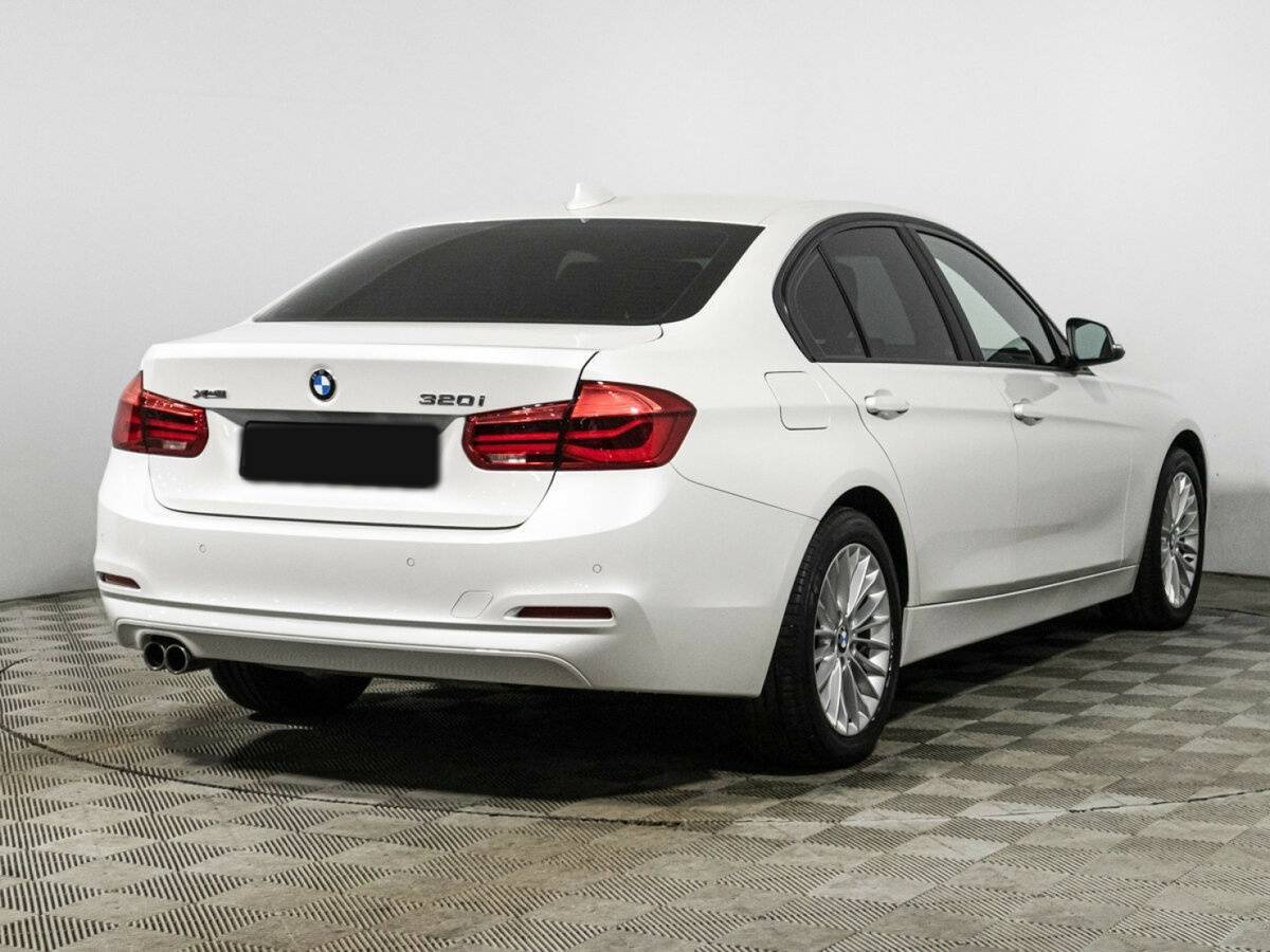 BMW 3 серии с пробегом — 2018 год. Фото: #4