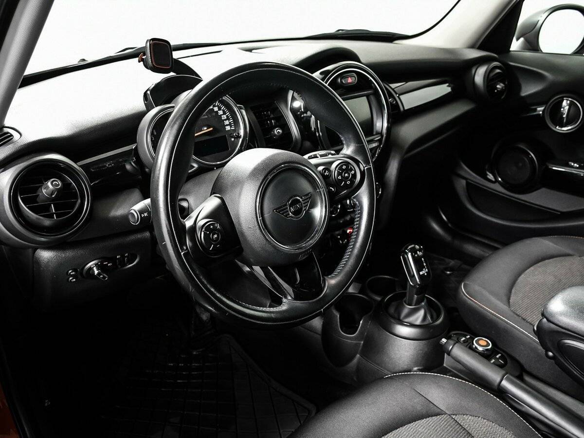Mini Hatch с пробегом — 2018 год. Фото: #12