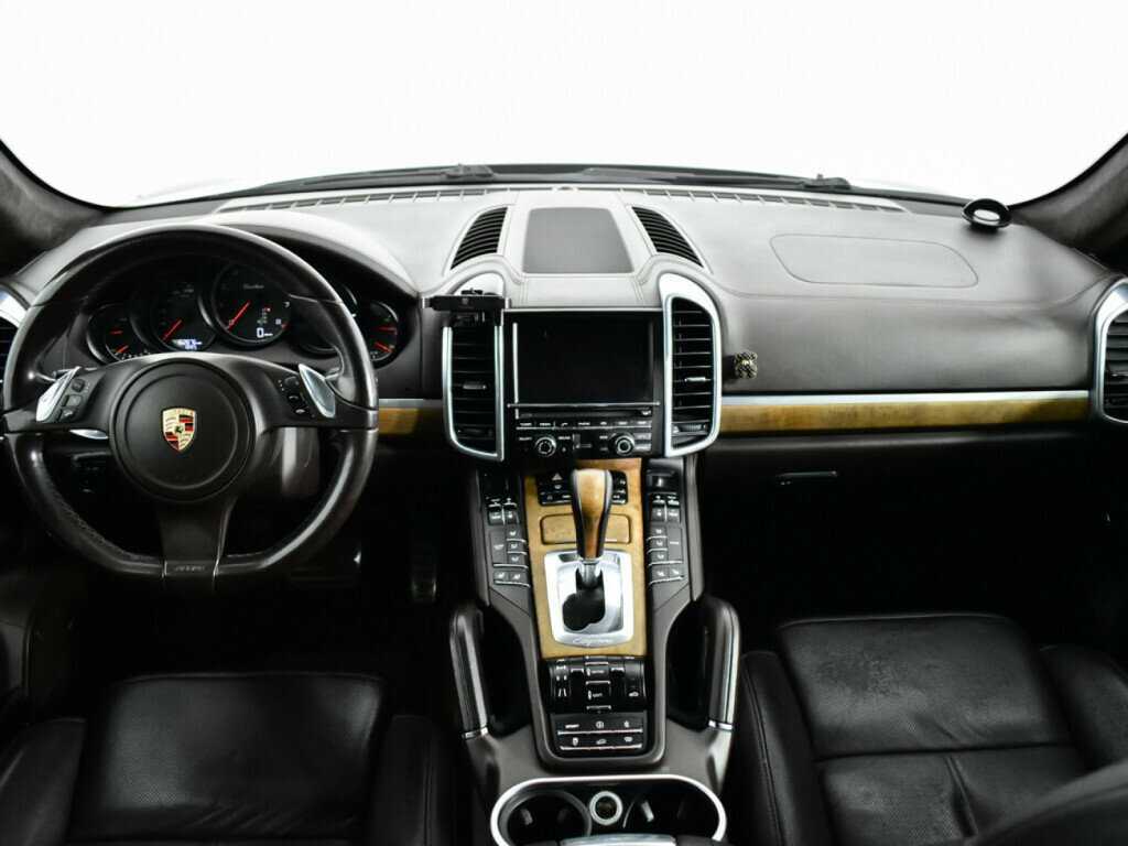 Porsche Cayenne с пробегом — 2012 год. Фото: #11