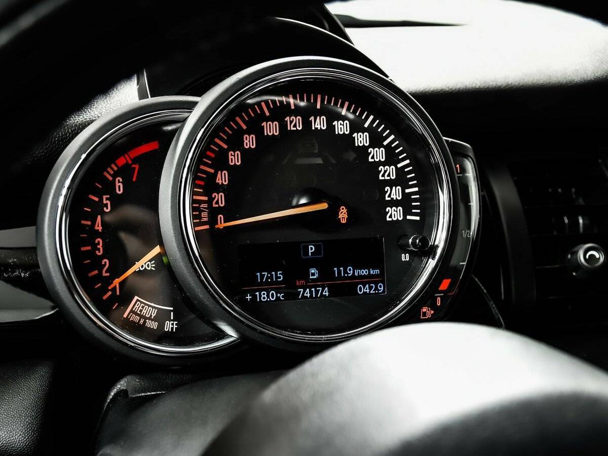 Mini Hatch с пробегом — 2018 год. Фото: #9
