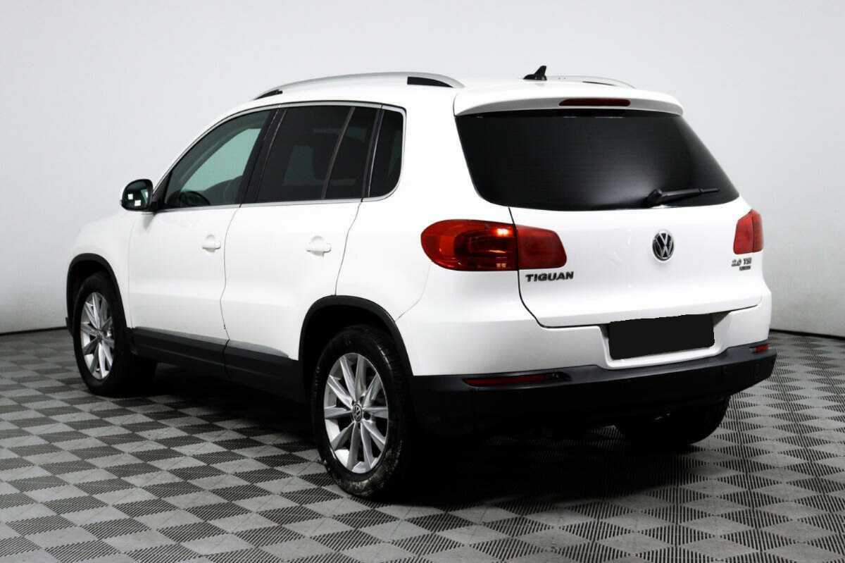 Volkswagen Tiguan с пробегом — 2011 год. Фото: #6
