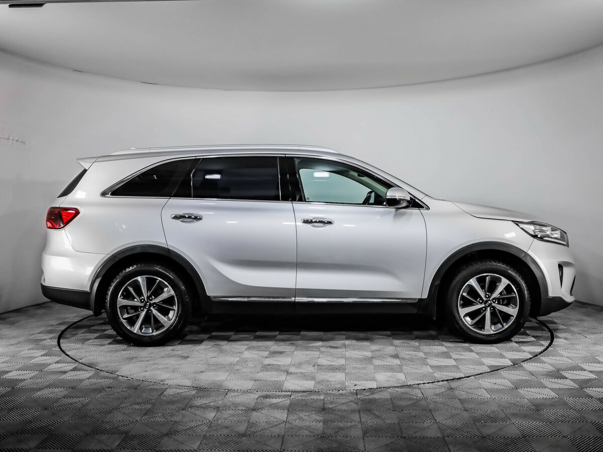 Kia Sorento с пробегом — 2018 год. Фото: #3