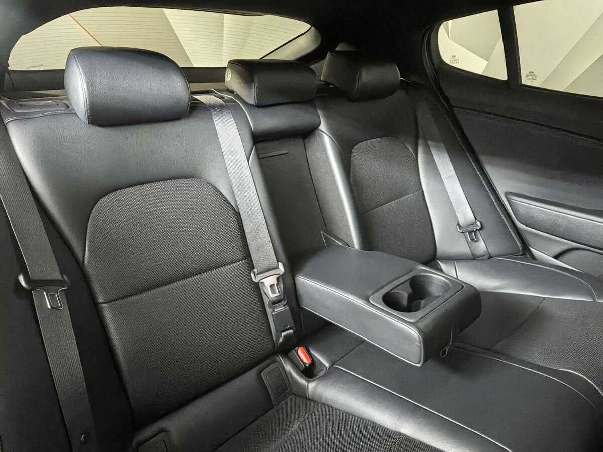 Kia Stinger с пробегом — 2019 год. Фото: #12