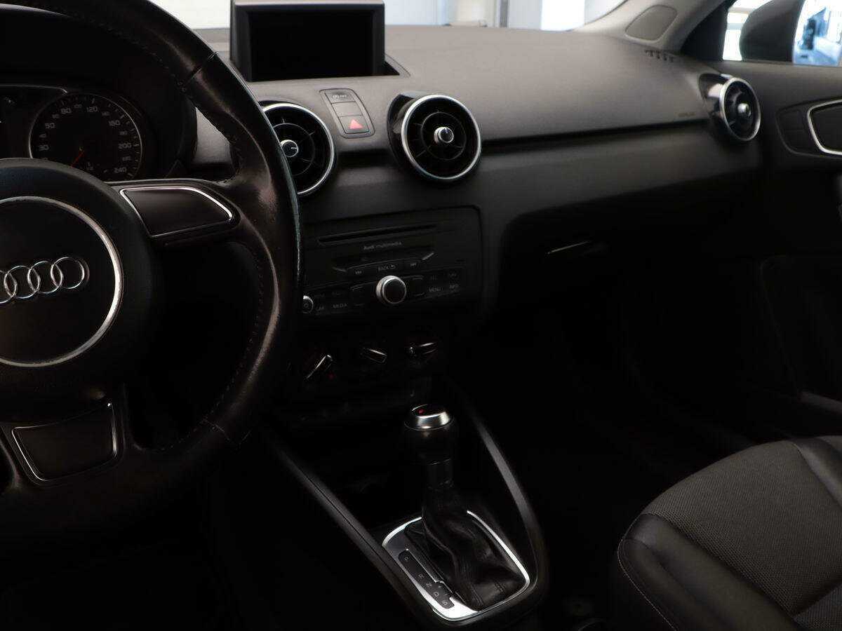 Audi A1 с пробегом — 2011 год. Фото: #14