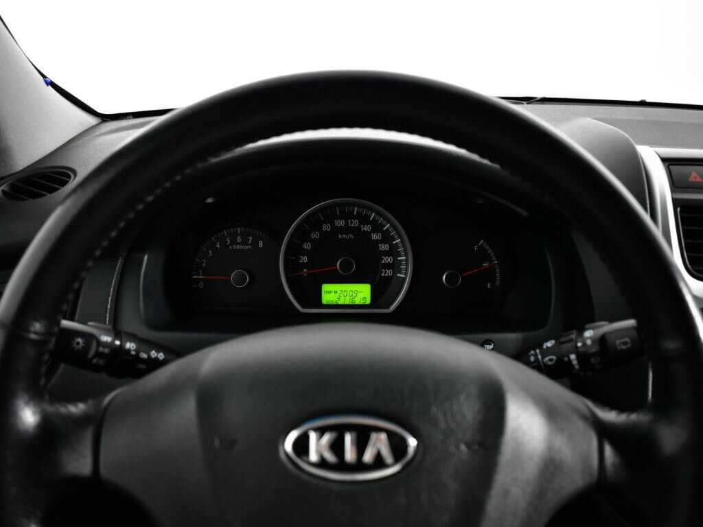 Kia Sportage с пробегом — 2010 год. Фото: #10
