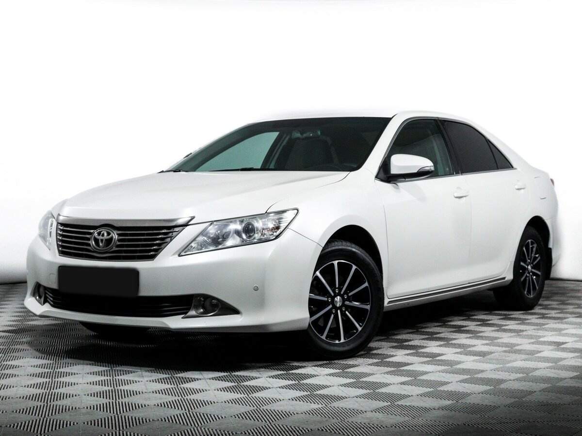 Toyota Camry с пробегом — 2013 год. Посмотреть фото