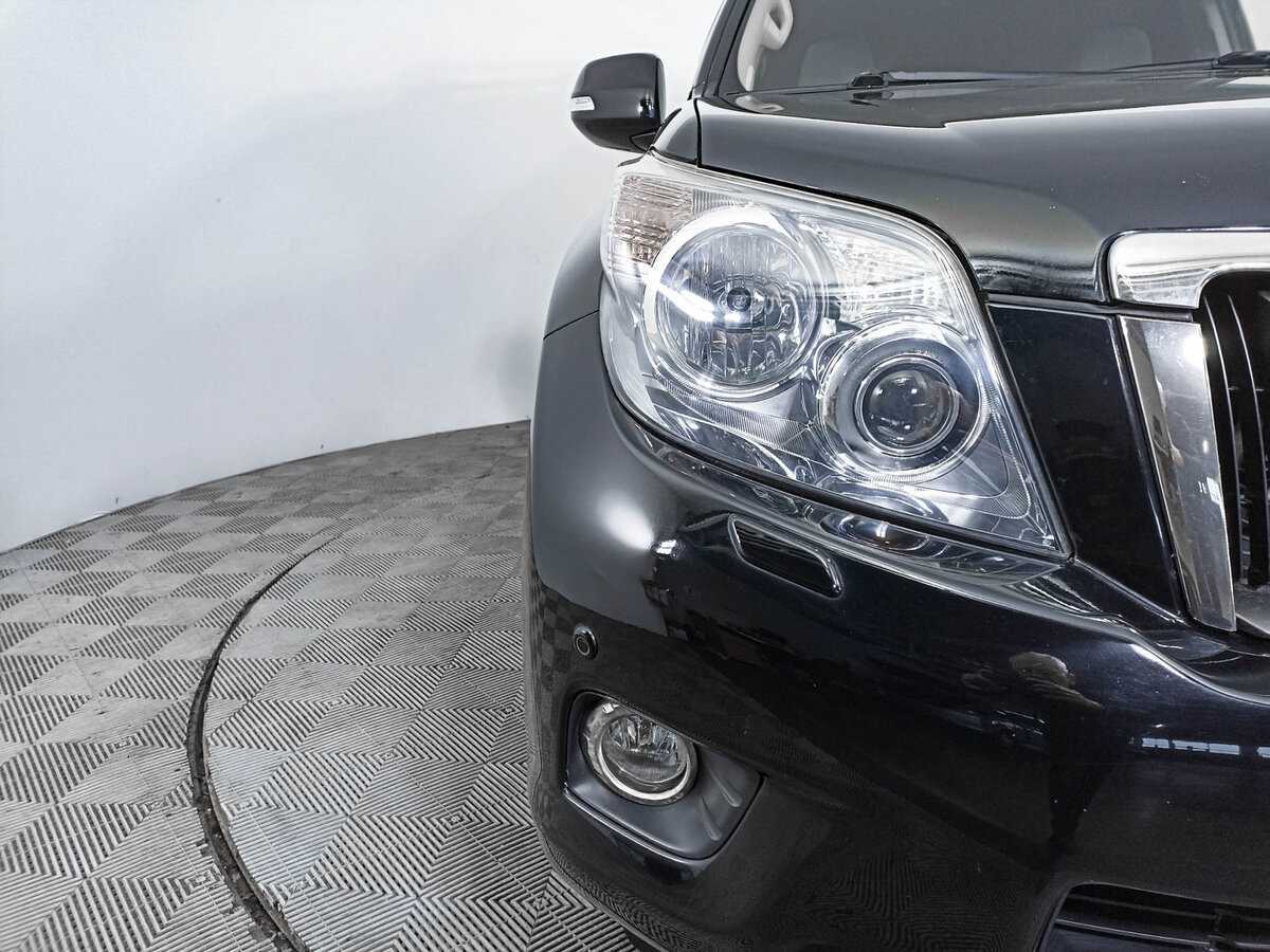 Toyota Land Cruiser Prado с пробегом — 2011 год. Фото: #16