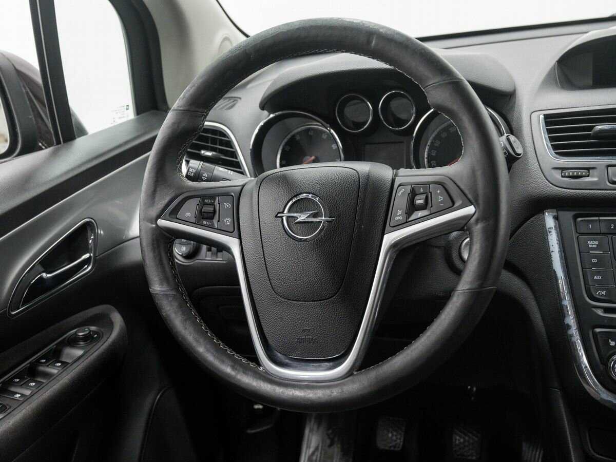 Opel Mokka с пробегом — 2013 год. Фото: #11