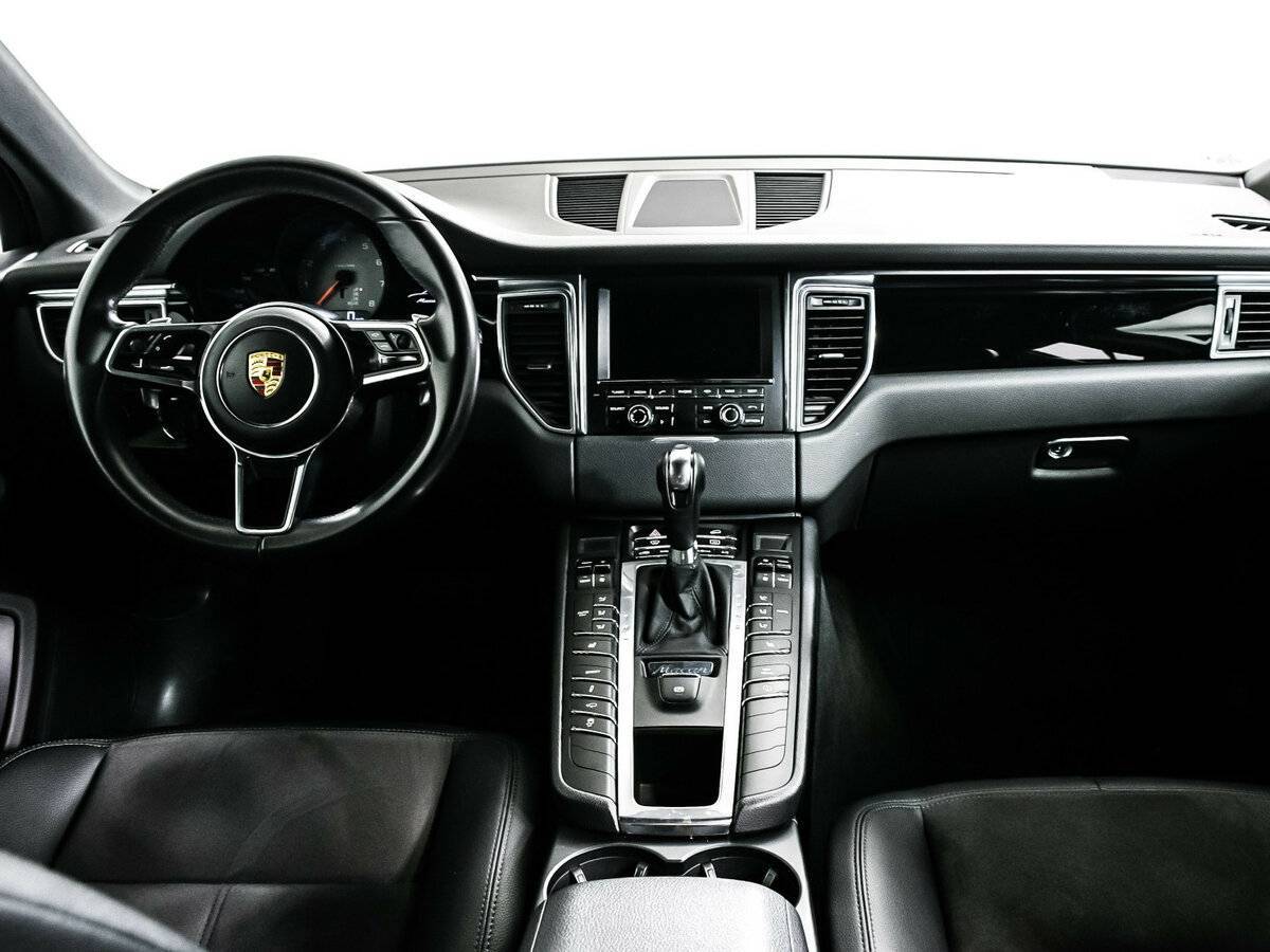Porsche Macan с пробегом — 2015 год. Фото: #10