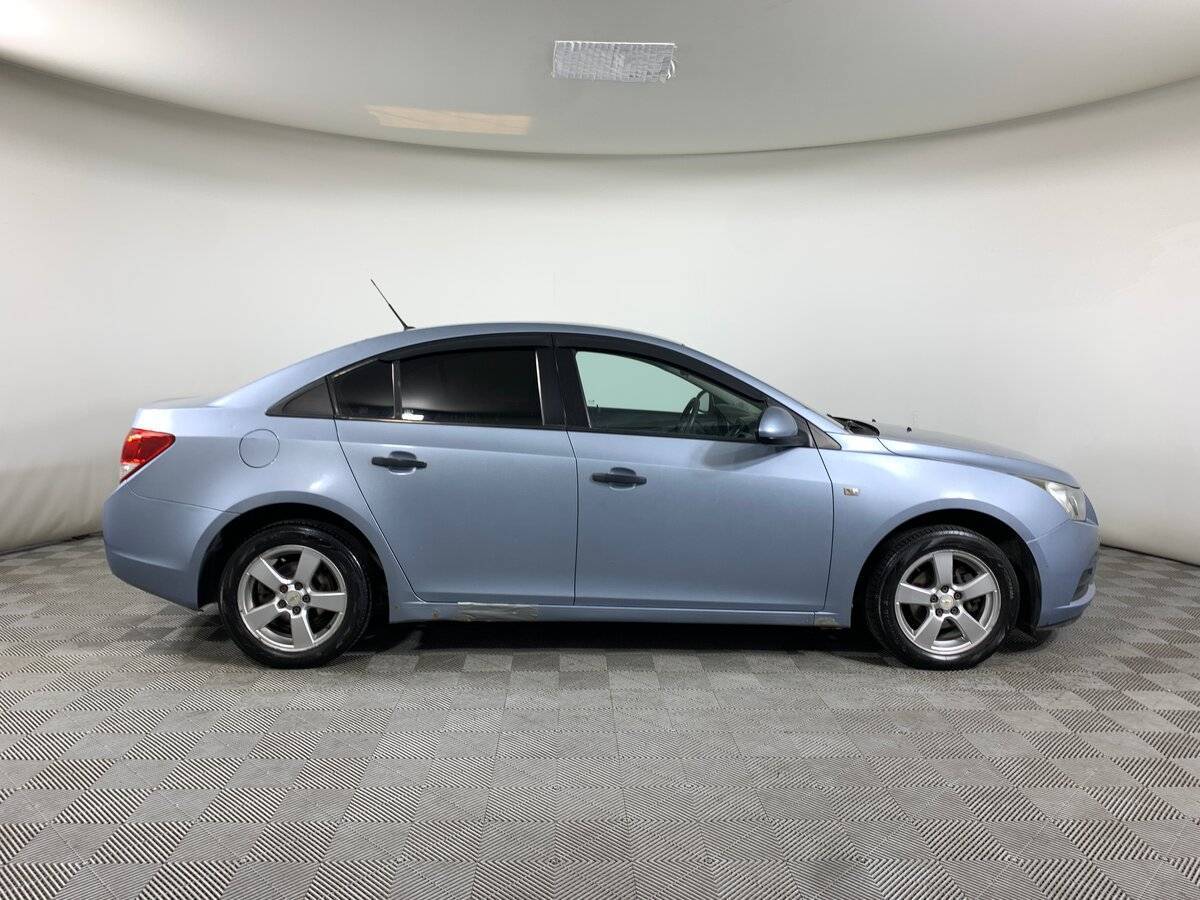 Chevrolet Cruze с пробегом — 2010 год. Фото: #3