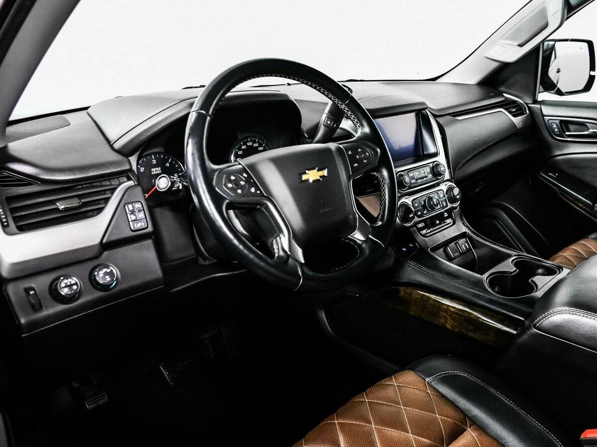 Chevrolet Tahoe с пробегом — 2017 год. Фото: #11