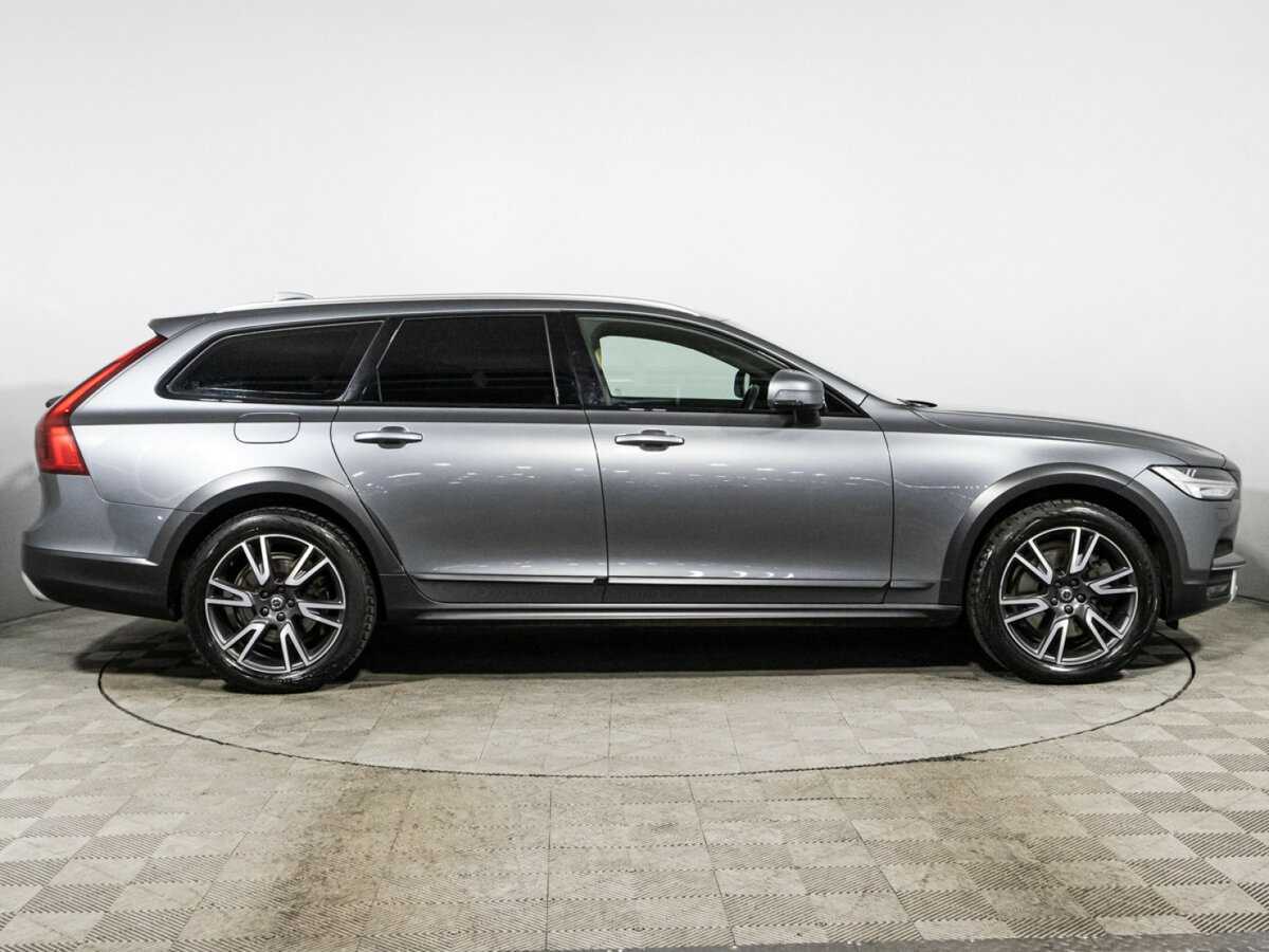 Volvo V90 Cross Country с пробегом — 2019 год. Фото: #3