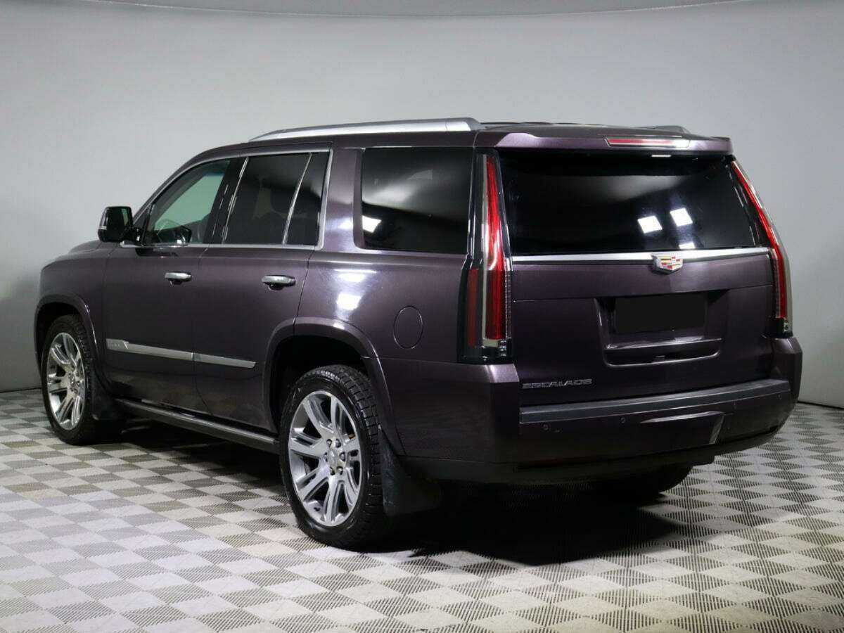 Cadillac Escalade с пробегом — 2015 год. Фото: #5