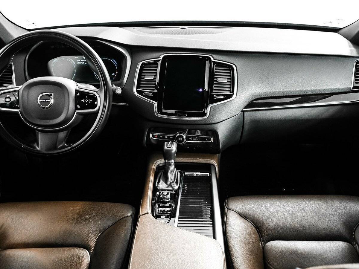 Volvo XC90 с пробегом — 2017 год. Фото: #10