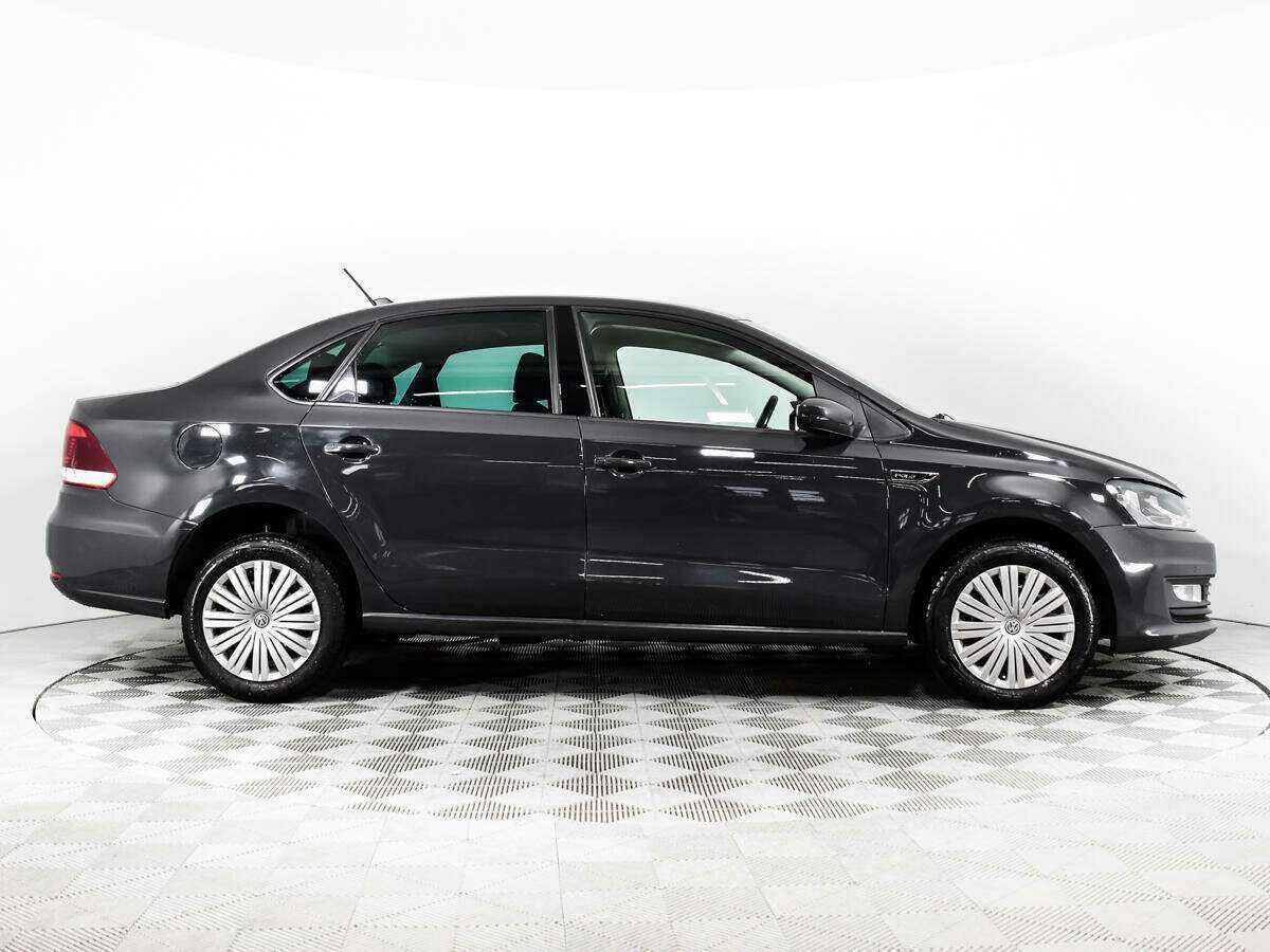 Volkswagen Polo с пробегом — 2018 год. Фото: #3