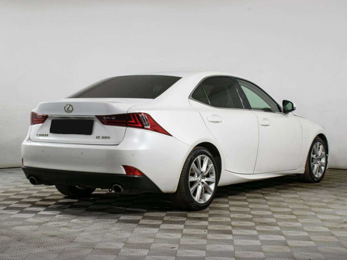 Lexus IS с пробегом — 2014 год. Фото: #3