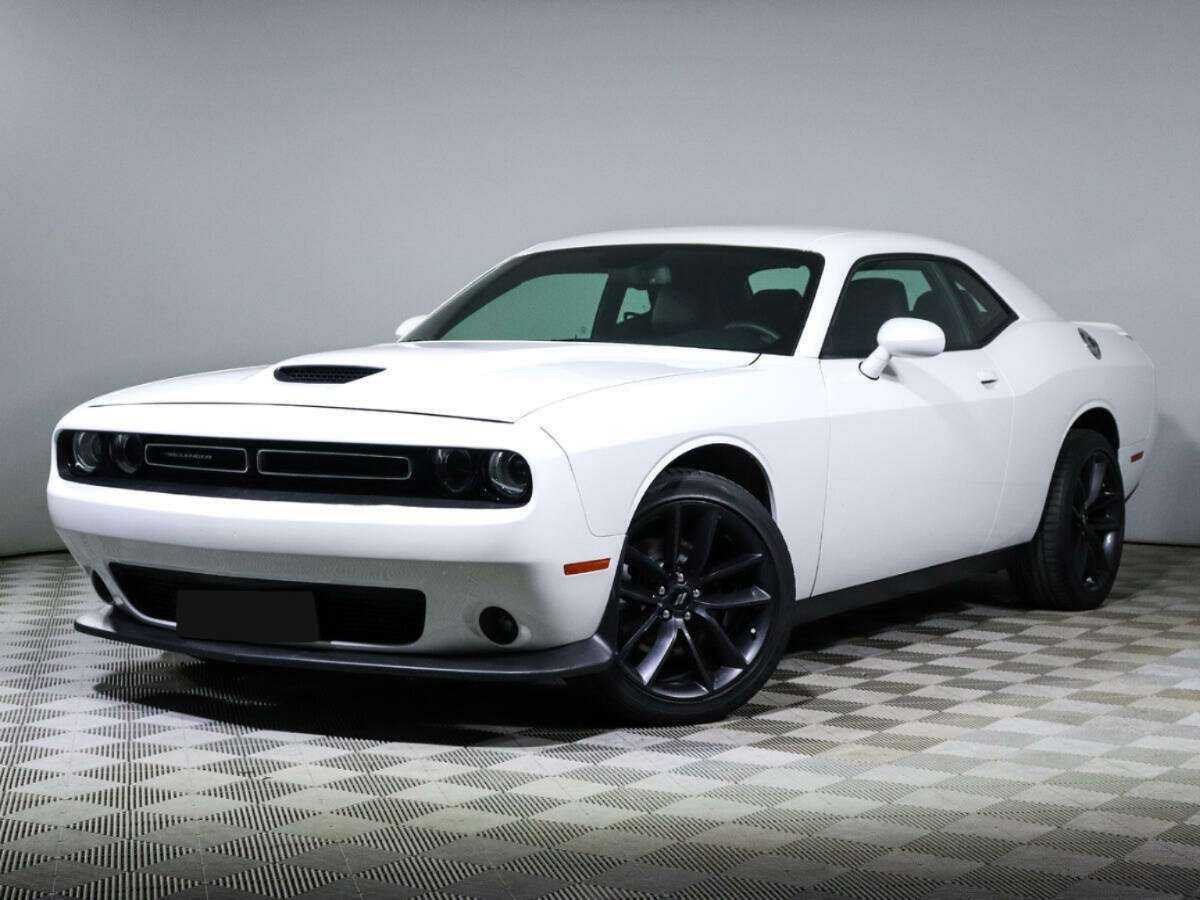 Dodge Challenger с пробегом — 2022 год. Посмотреть фото