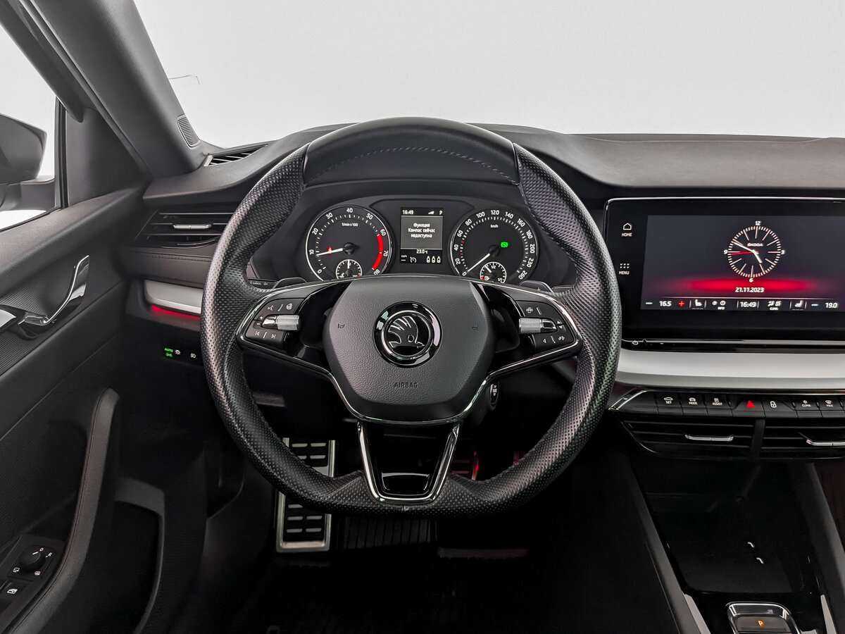 Skoda Octavia с пробегом — 2022 год. Фото: #16