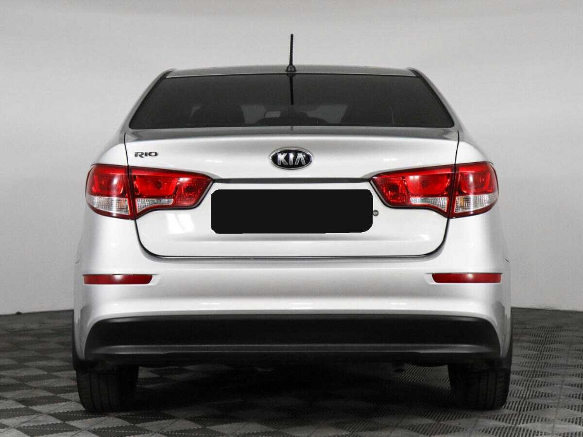 Kia Rio с пробегом — 2016 год. Фото: #5