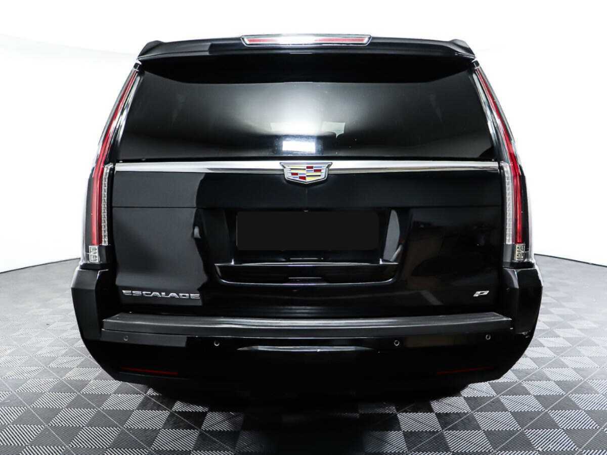 Cadillac Escalade с пробегом — 2015 год. Фото: #5