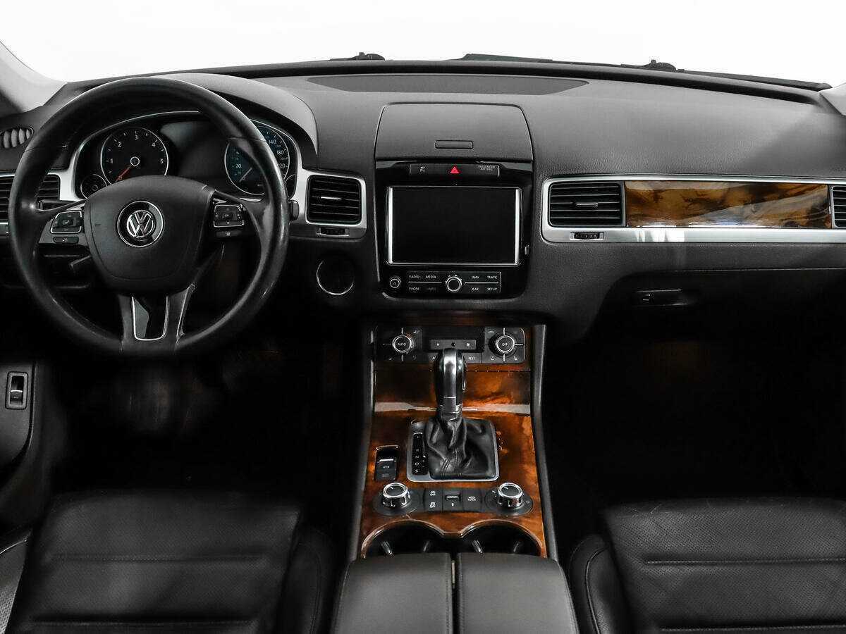 Volkswagen Touareg с пробегом — 2010 год. Фото: #14