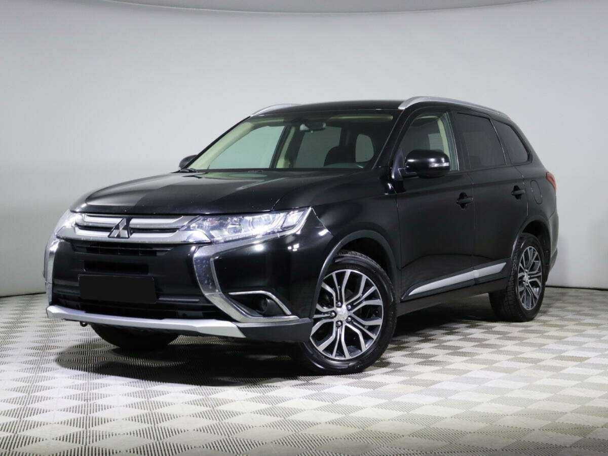 Mitsubishi Outlander с пробегом — 2018 год. Фото: #0