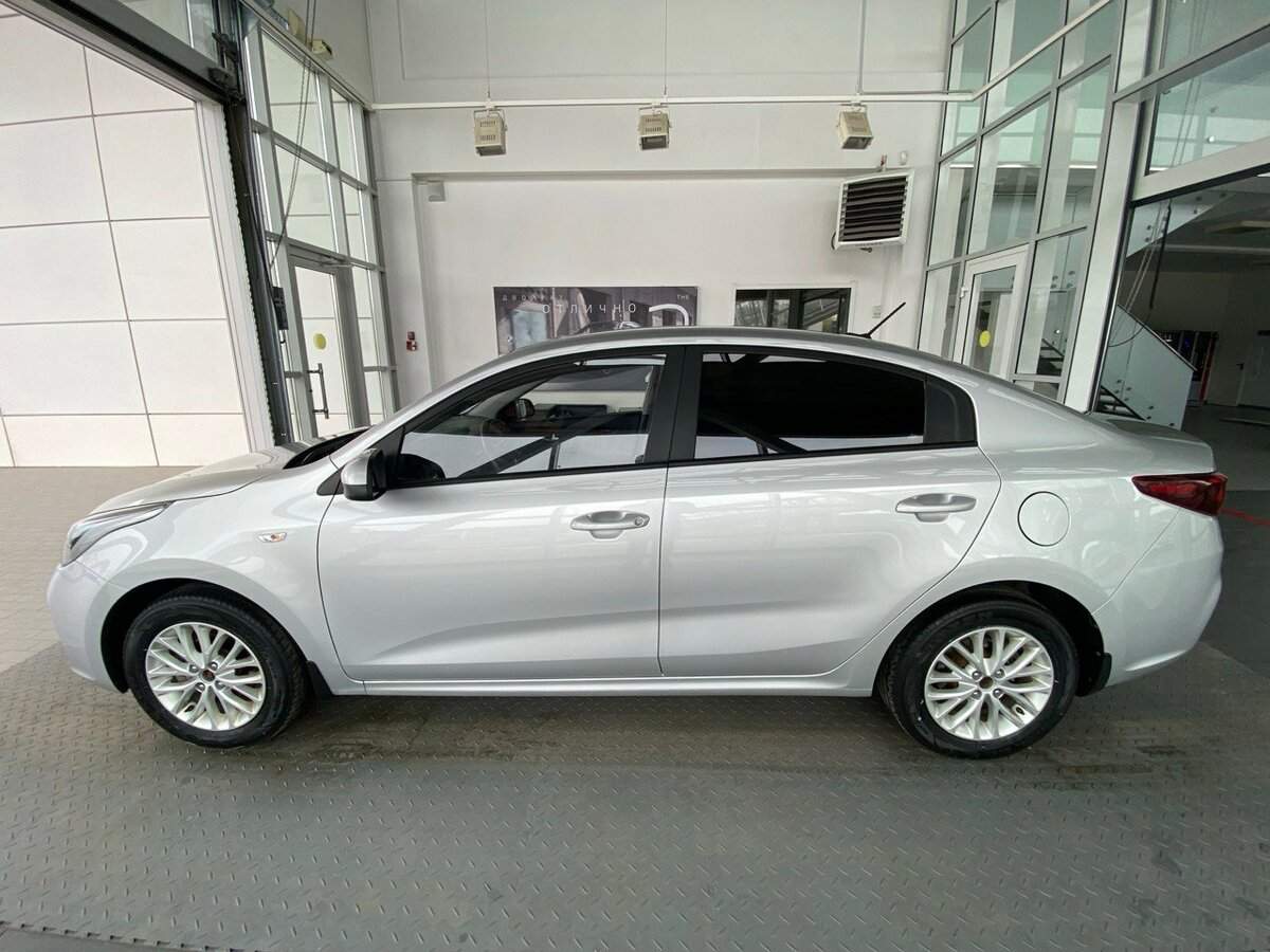 Kia Rio с пробегом — 2020 год. Фото: #7