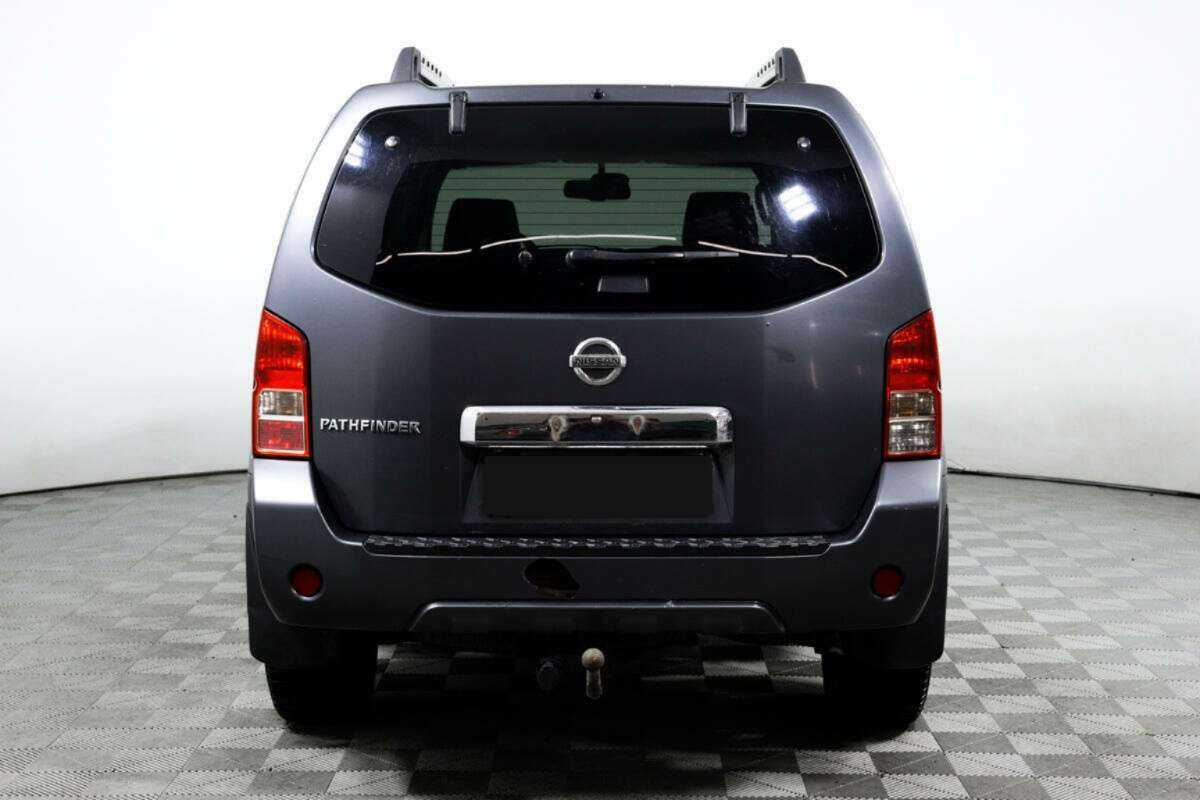 Nissan Pathfinder с пробегом — 2011 год. Фото: #5