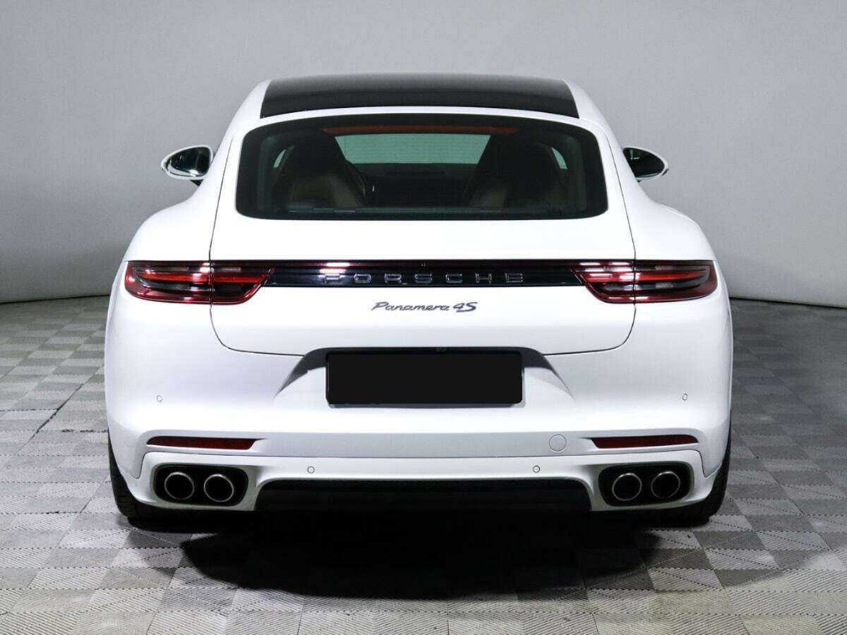 Porsche Panamera с пробегом — 2016 год. Фото: #2