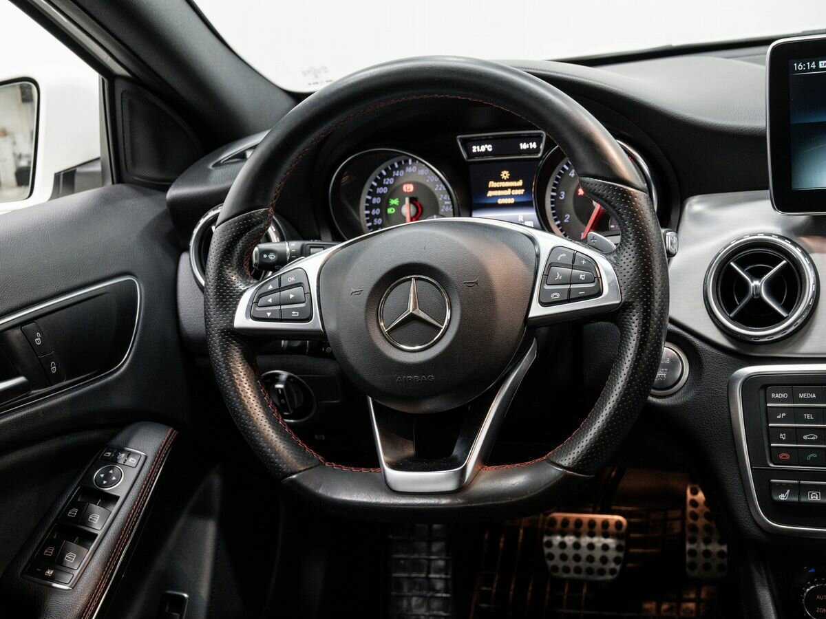 Mercedes-Benz GLA с пробегом — 2016 год. Фото: #12