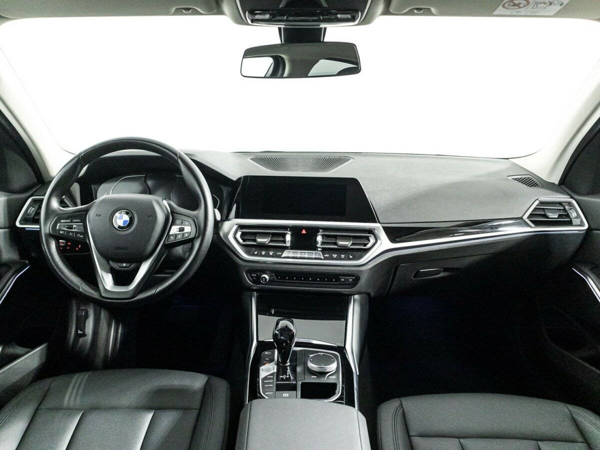 BMW 3 серии с пробегом — 2020 год. Фото: #12