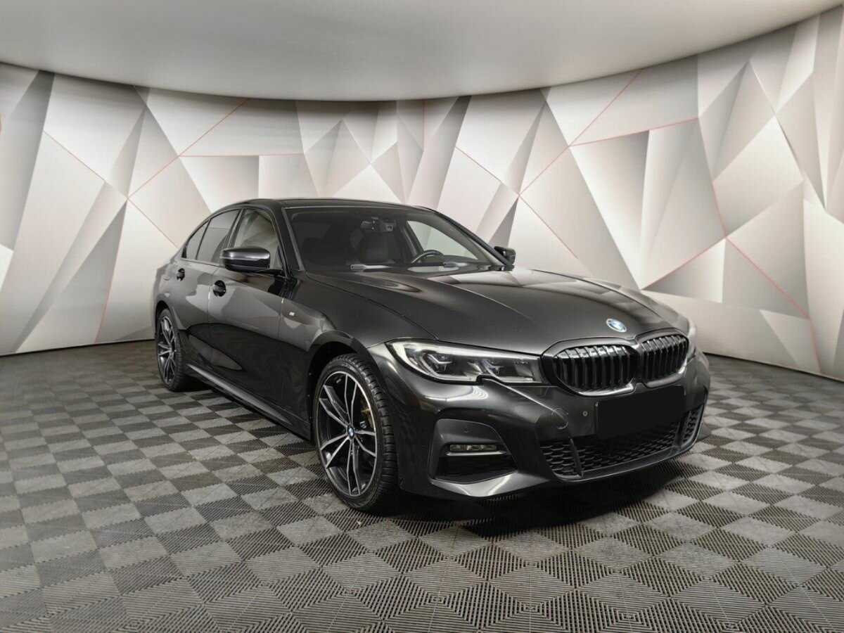BMW 3 серии с пробегом — 2020 год. Фото: #2