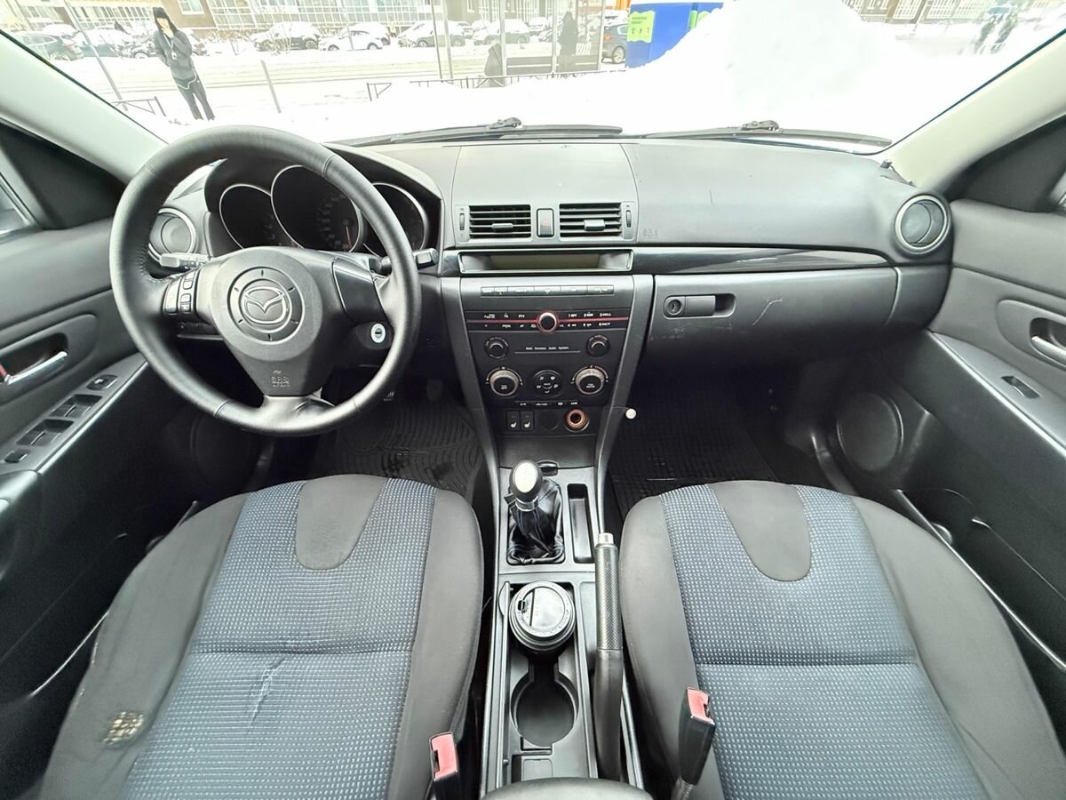 Mazda 3 с пробегом — 2004 год. Фото: #10