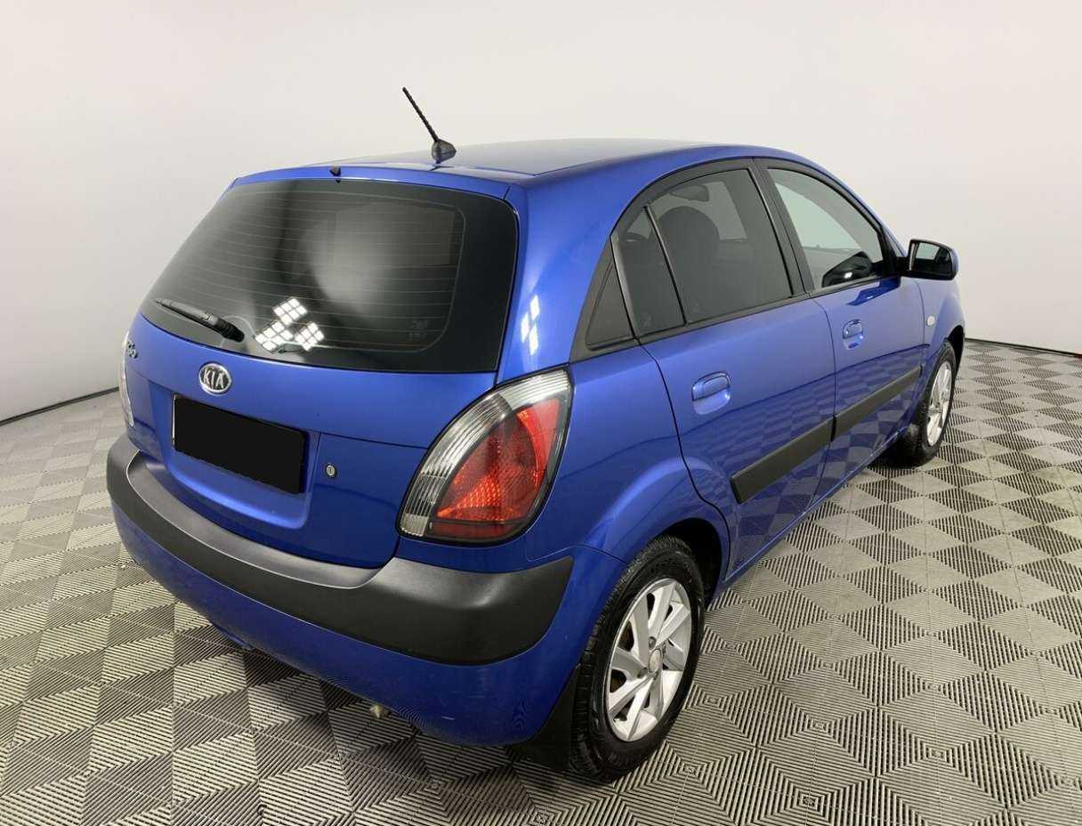 Kia Rio с пробегом — 2009 год. Фото: #4