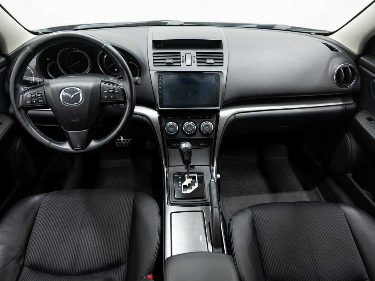 Mazda 6 с пробегом — 2010 год. Фото: #12