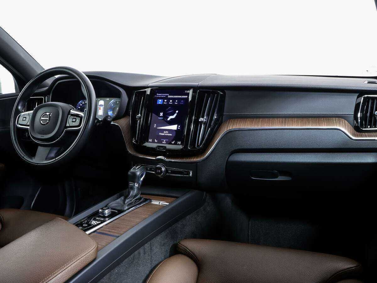 Volvo XC60 с пробегом — 2021 год. Фото: #7
