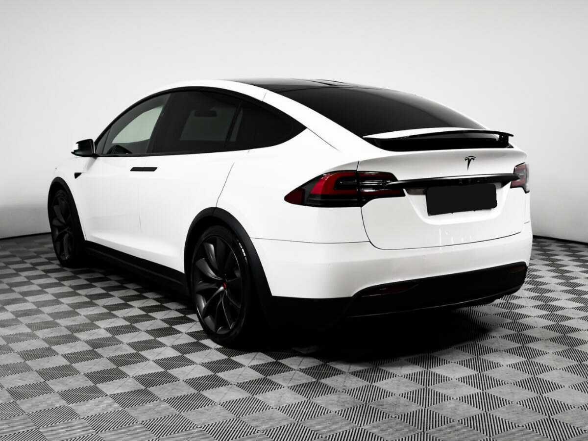Tesla Model X с пробегом — 2018 год. Фото: #4