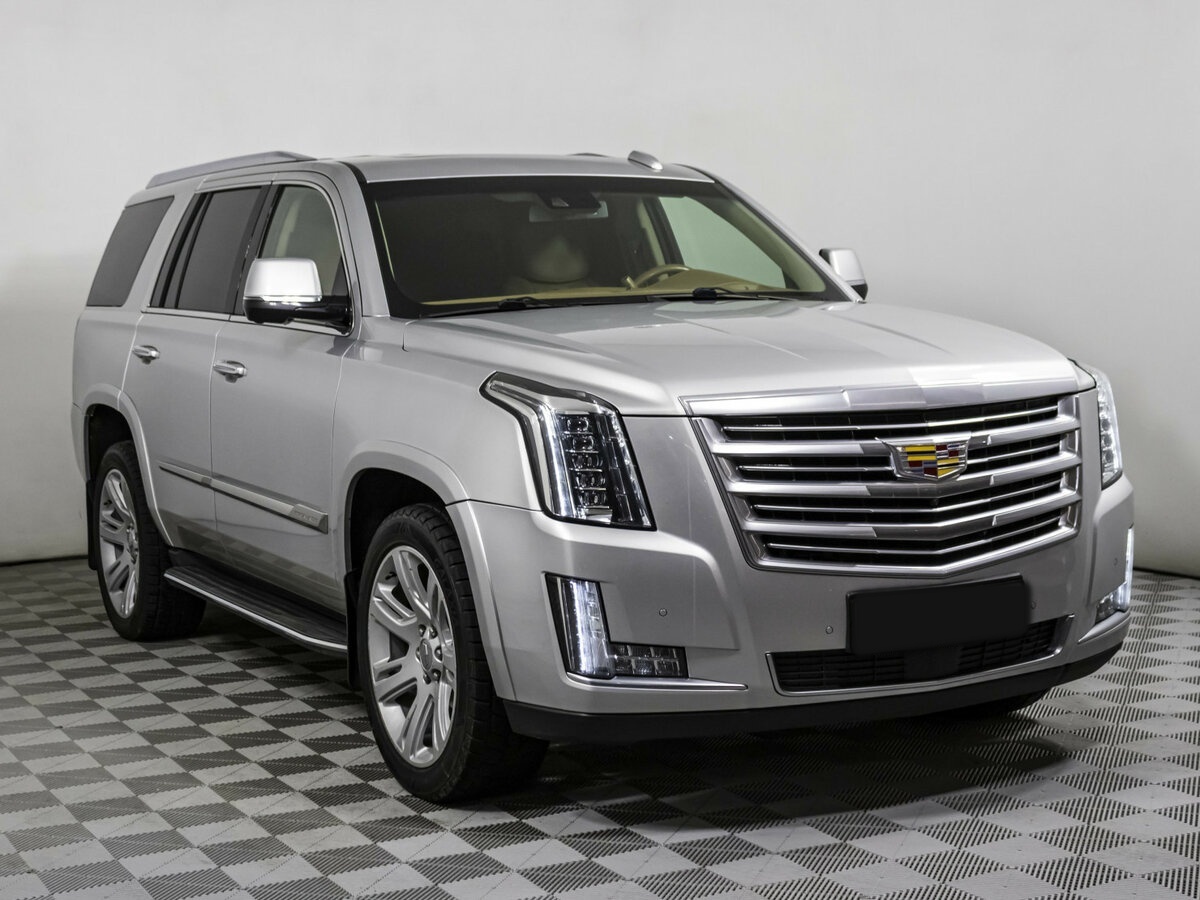 Cadillac Escalade с пробегом — 2015 год. Фото: #2