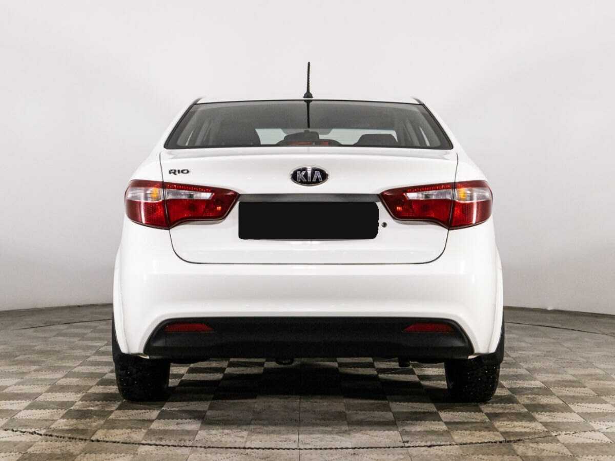 Kia Rio с пробегом — 2014 год. Фото: #5