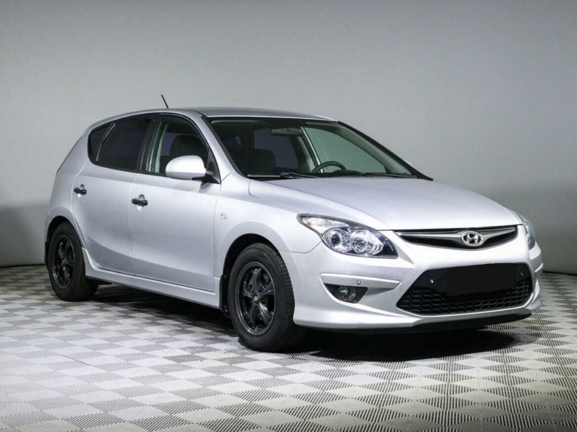 Hyundai i30 с пробегом — 2010 год. Фото: #2