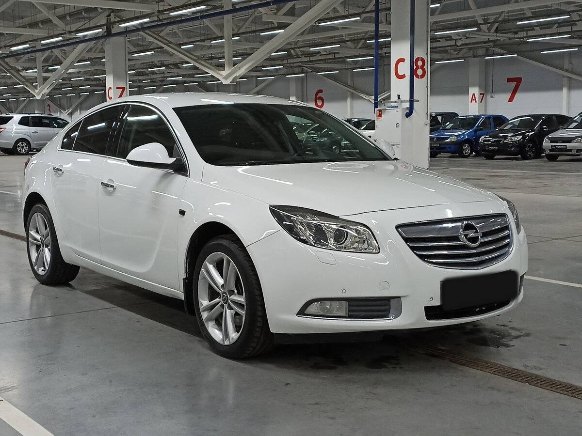 Opel Insignia с пробегом — 2011 год. Фото: #2