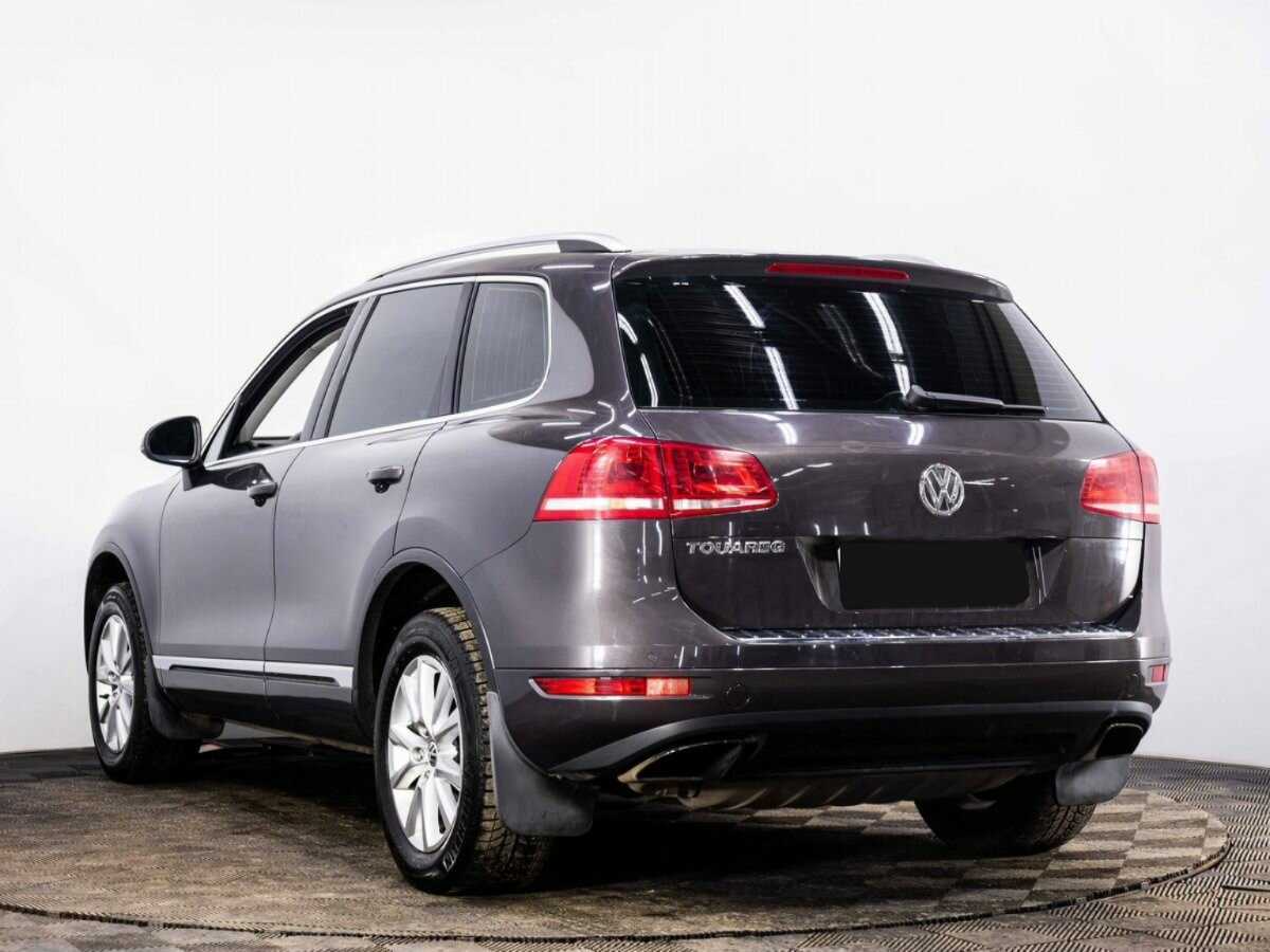 Volkswagen Touareg с пробегом — 2011 год. Фото: #3