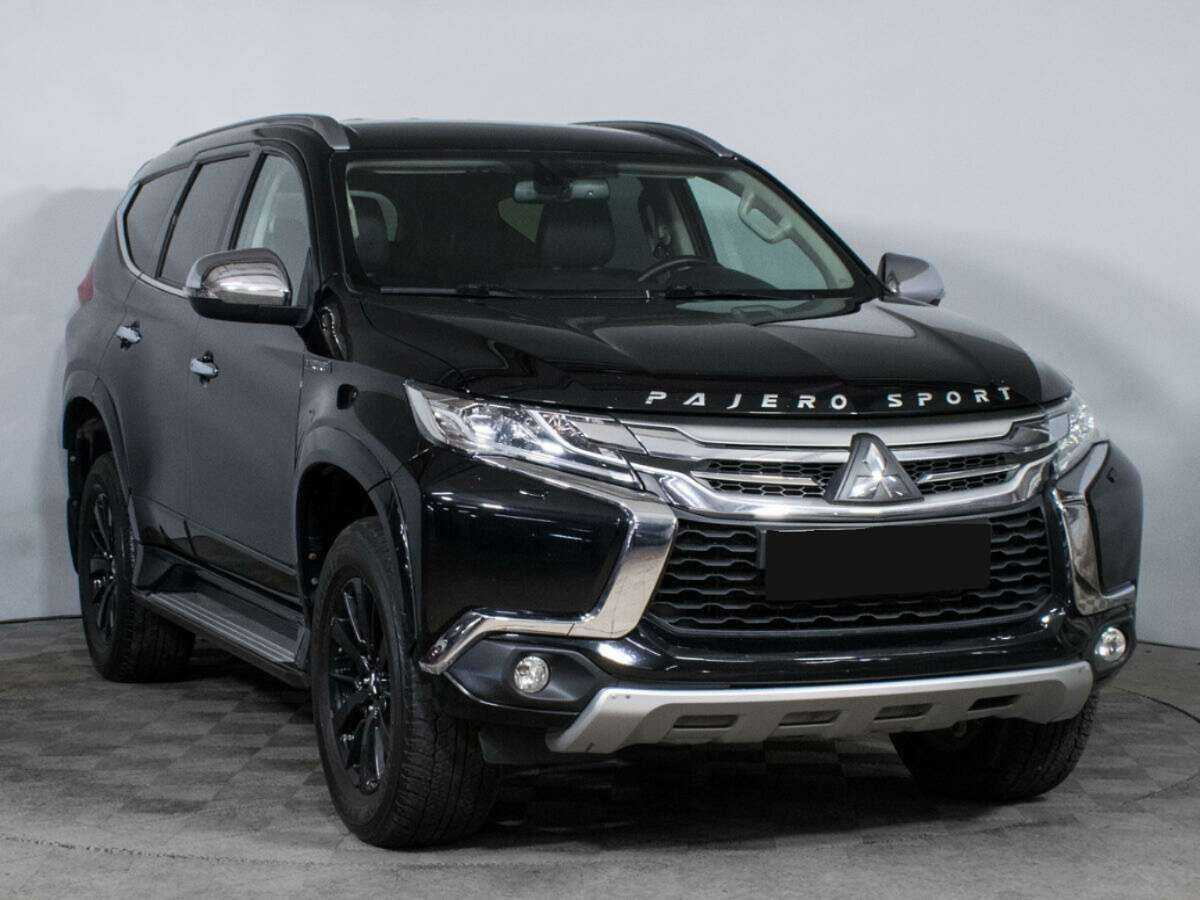 Mitsubishi Pajero Sport с пробегом — 2019 год. Фото: #2
