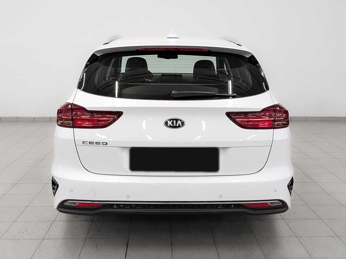 Kia Ceed с пробегом — 2021 год. Фото: #5