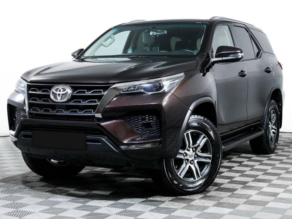 Toyota Fortuner с пробегом — 2021 год. Фото: #0