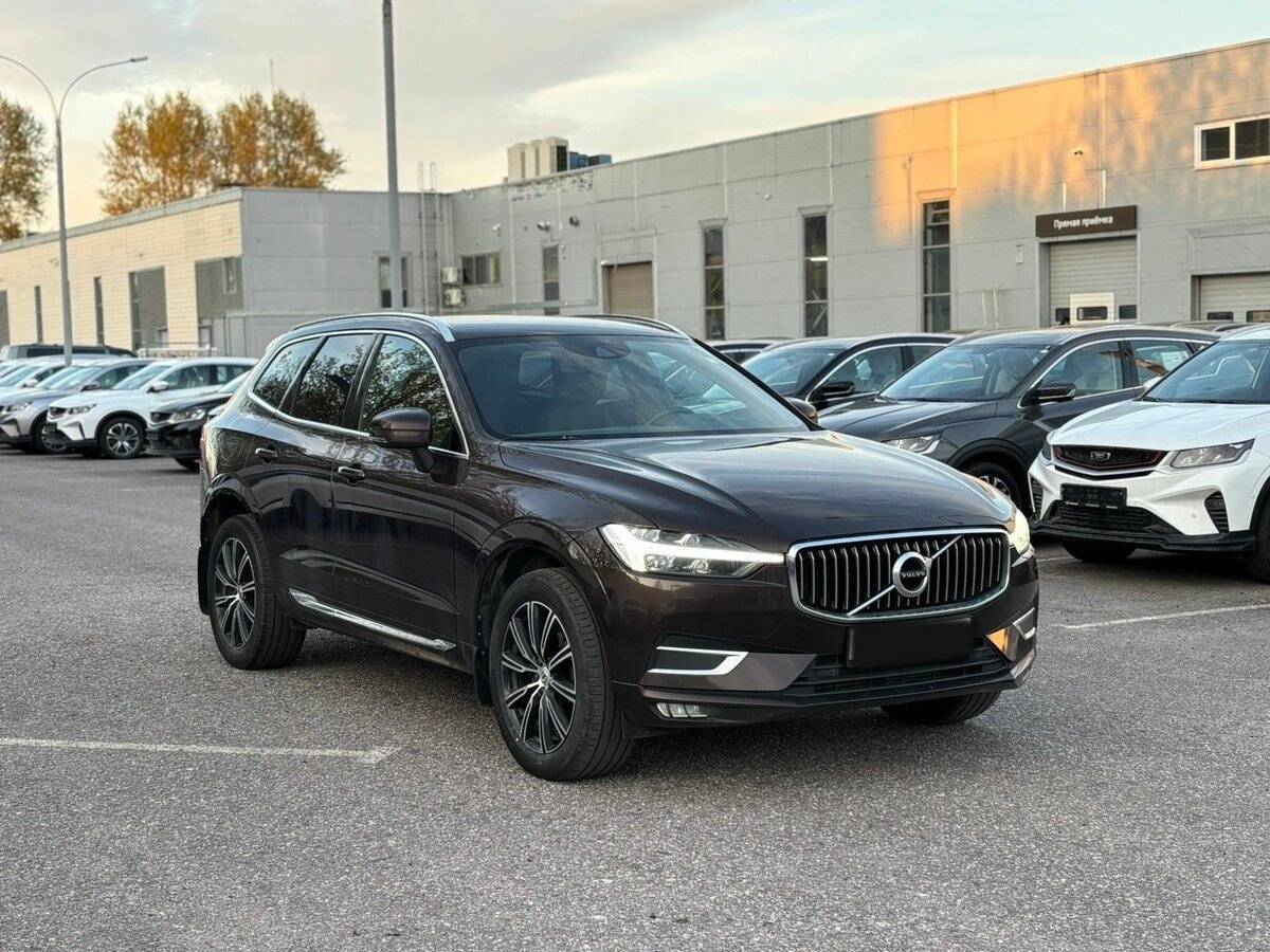 Volvo XC60 с пробегом — 2021 год. Фото: #1