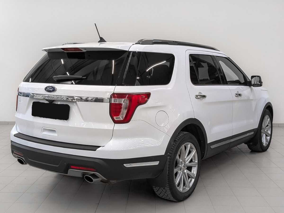 Ford Explorer с пробегом — 2019 год. Фото: #4