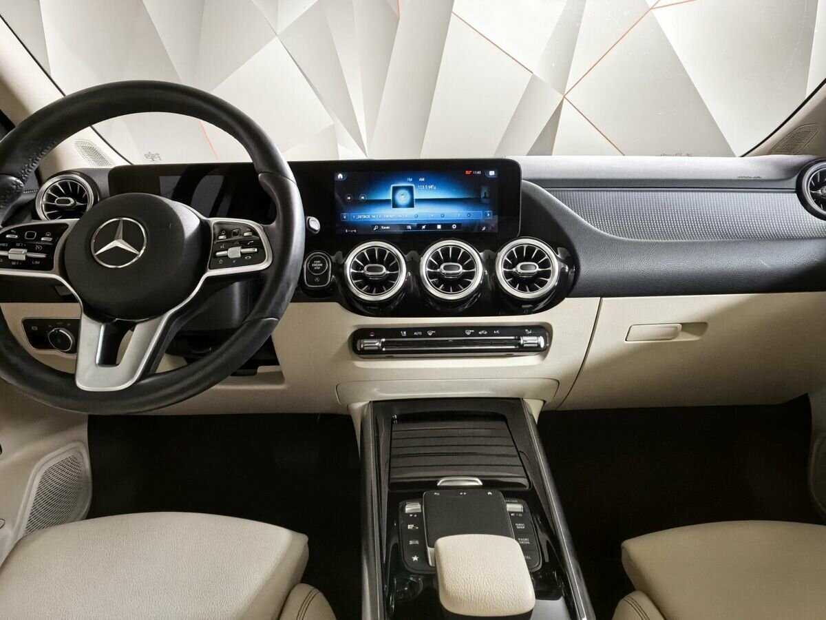 Mercedes-Benz GLA с пробегом — 2020 год. Фото: #10