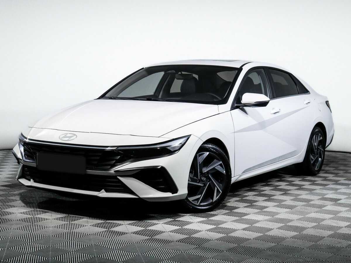 Hyundai Elantra с пробегом — 2023 год. Фото: #0