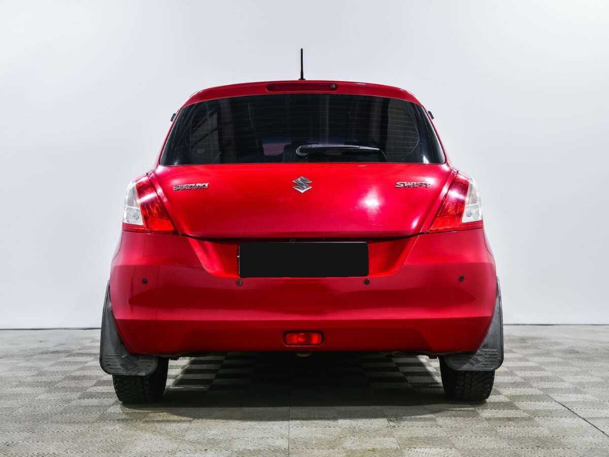 Suzuki Swift с пробегом — 2011 год. Фото: #4